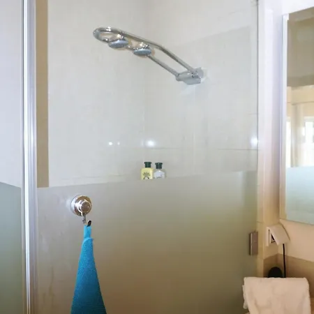 Modern 4 Bedrooms With Enusuits Spacious Amazing Views With 4 Swimming Pools Апартаменты *
