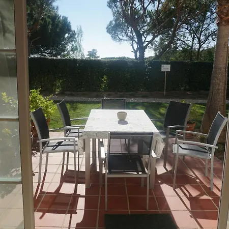 Modern 4 Bedrooms With Enusuits Spacious Amazing Views With 4 Swimming Pools Апартаменты