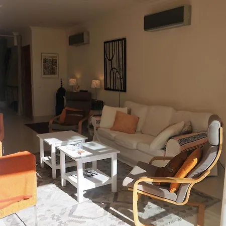 Modern 4 Bedrooms With Enusuits Spacious Amazing Views With 4 Swimming Pools Апартаменты *