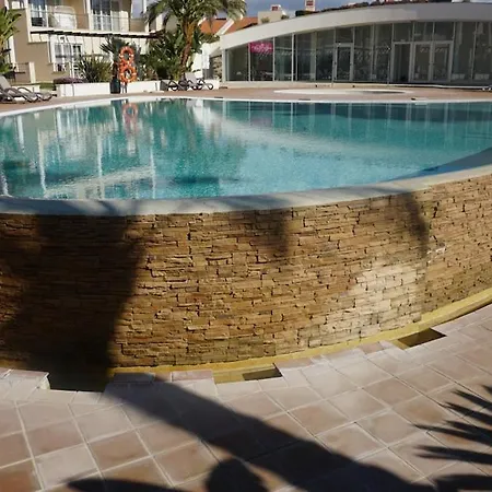 Modern 4 Bedrooms With Enusuits Spacious Amazing Views With 4 Swimming Pools Apartment
