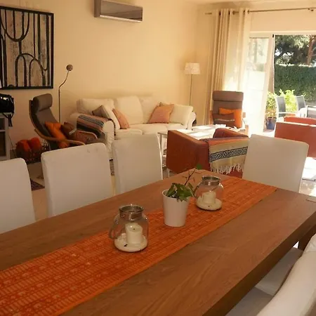 Modern 4 Bedrooms With Enusuits Spacious Amazing Views With 4 Swimming Pools Apartment Quarteira