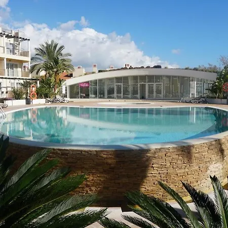 Modern 4 Bedrooms With Enusuits Spacious Amazing Views With 4 Swimming Pools * Quarteira