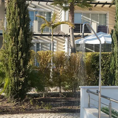 Apartment Modern 4 Bedrooms With Enusuits Spacious Amazing Views With 4 Swimming Pools Quarteira