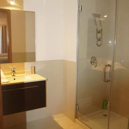 Modern 4 Bedrooms With Enusuits Spacious Amazing Views With 4 Swimming Pools *