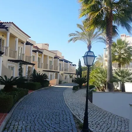 Modern 4 Bedrooms With Enusuits Spacious Amazing Views With 4 Swimming Pools *